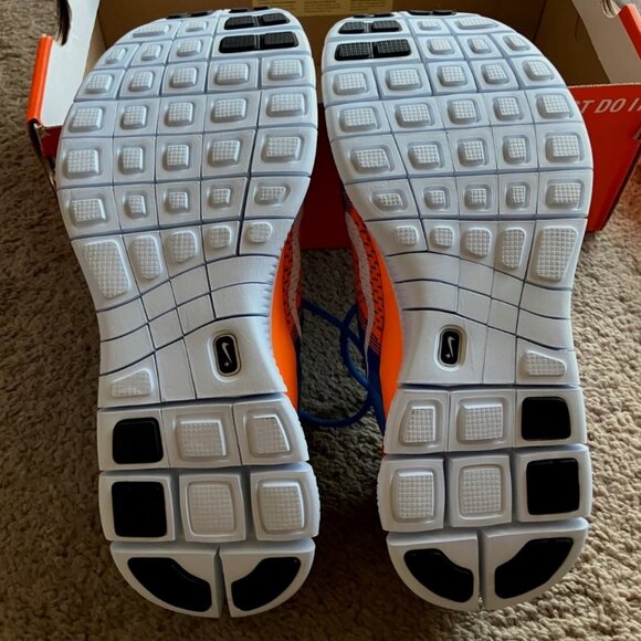 New in Box Nike Flyknit + Blue Glow Total Orange Mens 9.5 US 43 EUR RARE - Picture 14 of 16